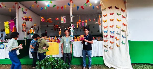 Kirit Brahma (left) with Umakanta Brahma in front of their stalls. Photo by MM