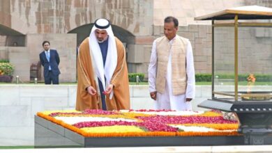 The crown prince of Abu Dhabi at Rajghat in New Delhi. UNI