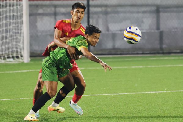 Langsning in red, Nangkiew Irat in green. Photo sourced