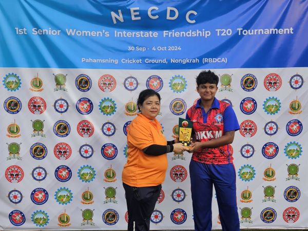 Samayita Roy Prodhan of Sikkim receives the Player of the Match award. Photo sourced