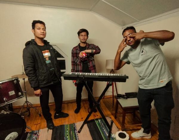 Lone Odds music band members. Photo sourced