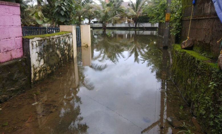 Angamaly, Kerala, floods in 2019. India’s role is significant in the global advisory, as it occupies a unique position as both the world’s third-largest emitter and being highly vulnerable to climate impacts like floods. Image by Ranjithsiji via Wikimedia Commons (CC BY-SA 4.0).