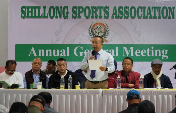 SSA President Banteidor Lyngdoh addresses the meeting. Photo sourced