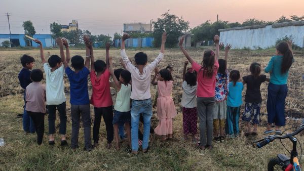 Children in the Indore tribal settlement. Photo by author