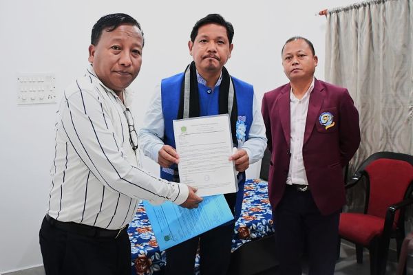 MCA Secretary Rayonald Kharkamni (left) submitting the letter to Chief Minister Conrad K Sangma (centre) in the presence of advisor to the CM Hamletson Dohling. Photo sourced