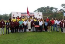 Champions Ri Bhoi with dignitaries and officials. Photo sourced